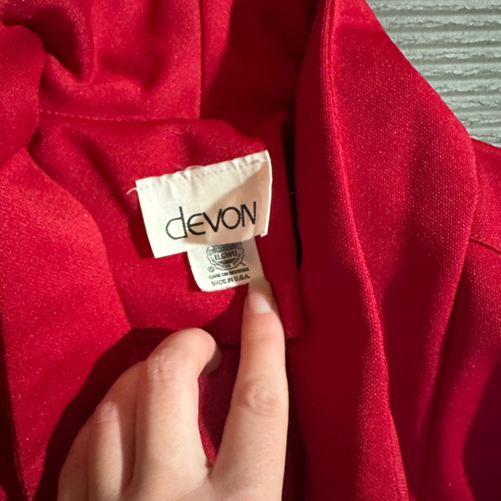 VINTAGE red blazer - Picture 2 of 2